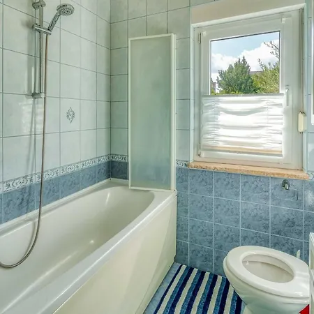 Сasa de vacaciones Haus Anita By Interhome *