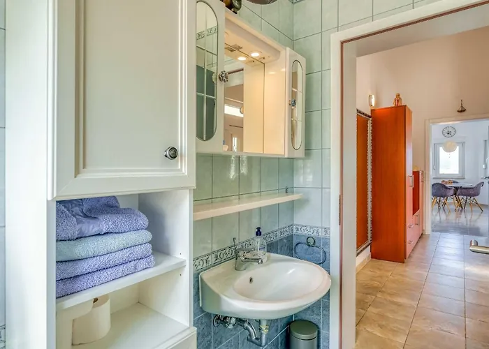 Сasa de vacaciones Haus Anita By Interhome *